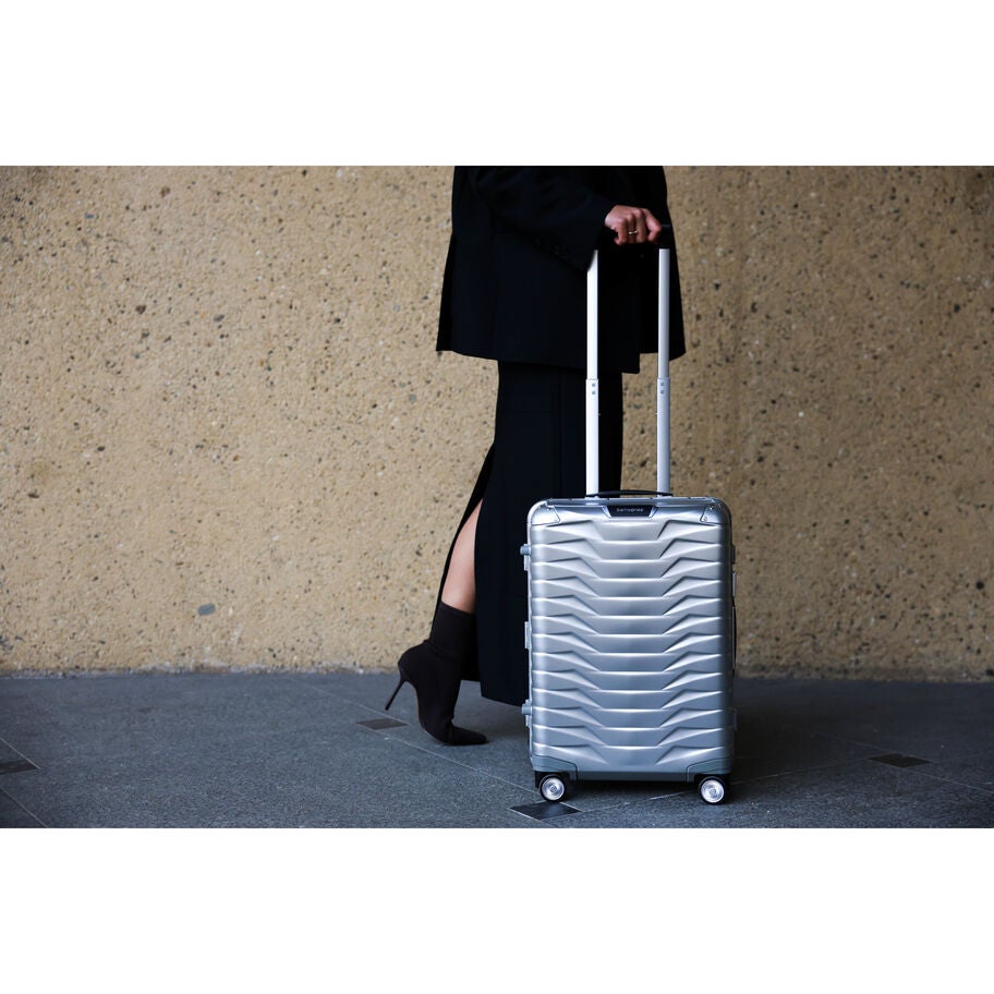 Proxis ALU Carry-On Spinner in the color Aluminium. image number 7
