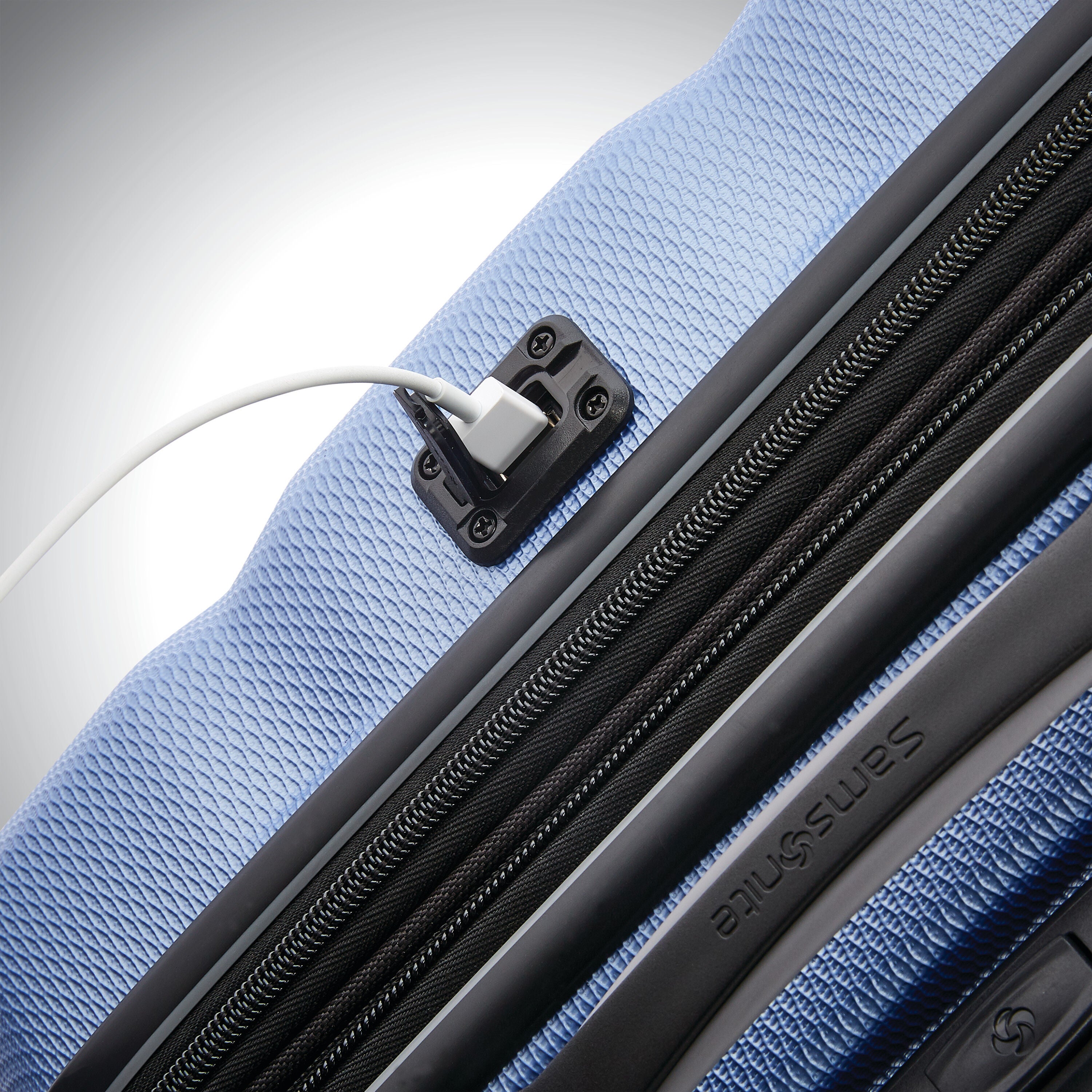 Samsonite on sale pivot 20