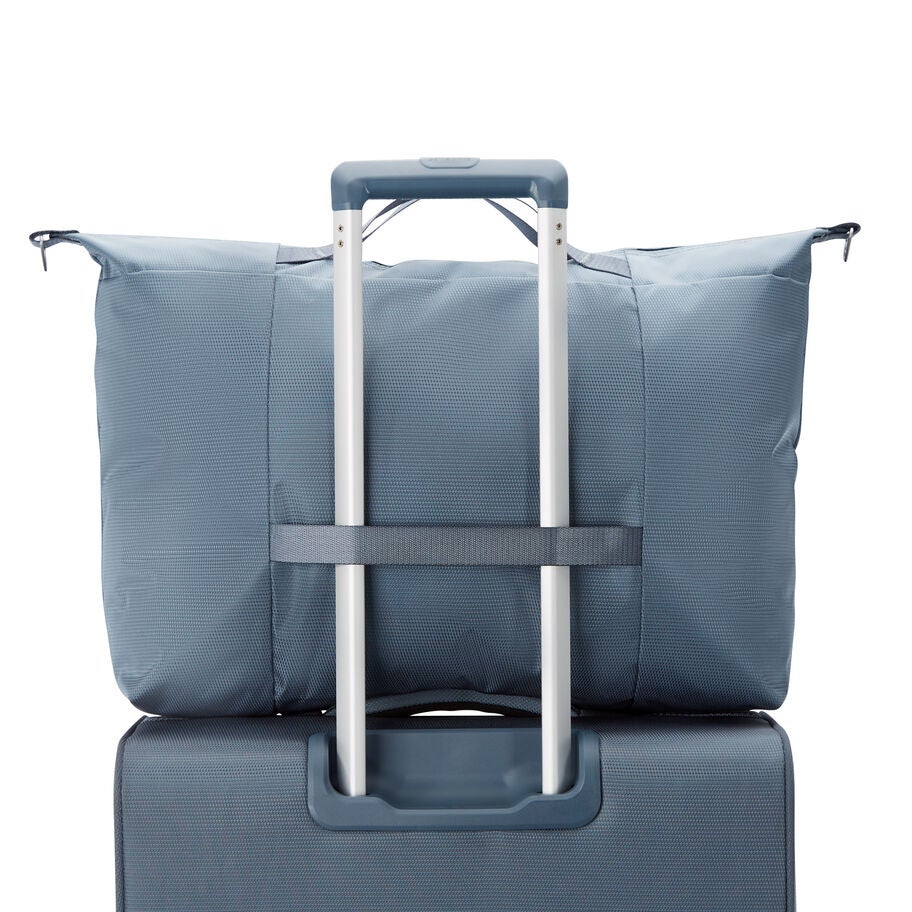 UpLIFT Weekender Duffel in the color Black. image number 5