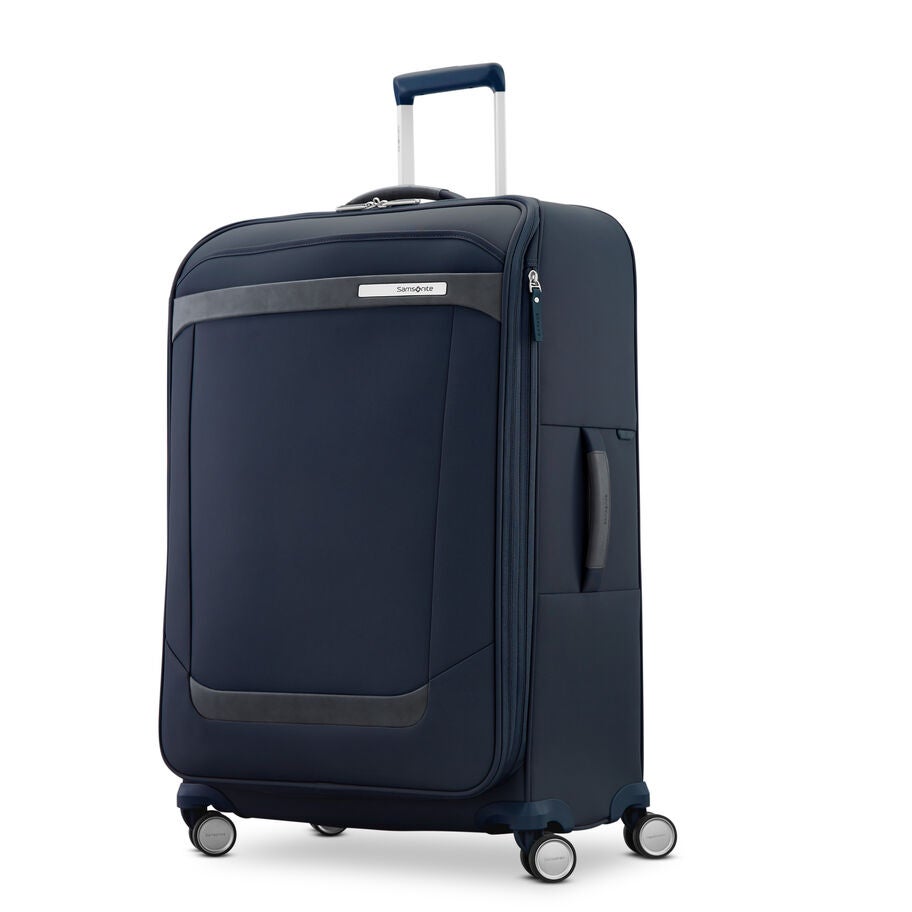 Elevation&trade; Plus Softside Large Spinner in the color Midnight Blue. image number 0