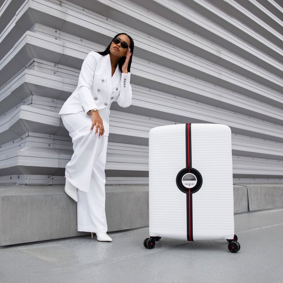 Buy Ibon Large Spinner For USD Samsonite US