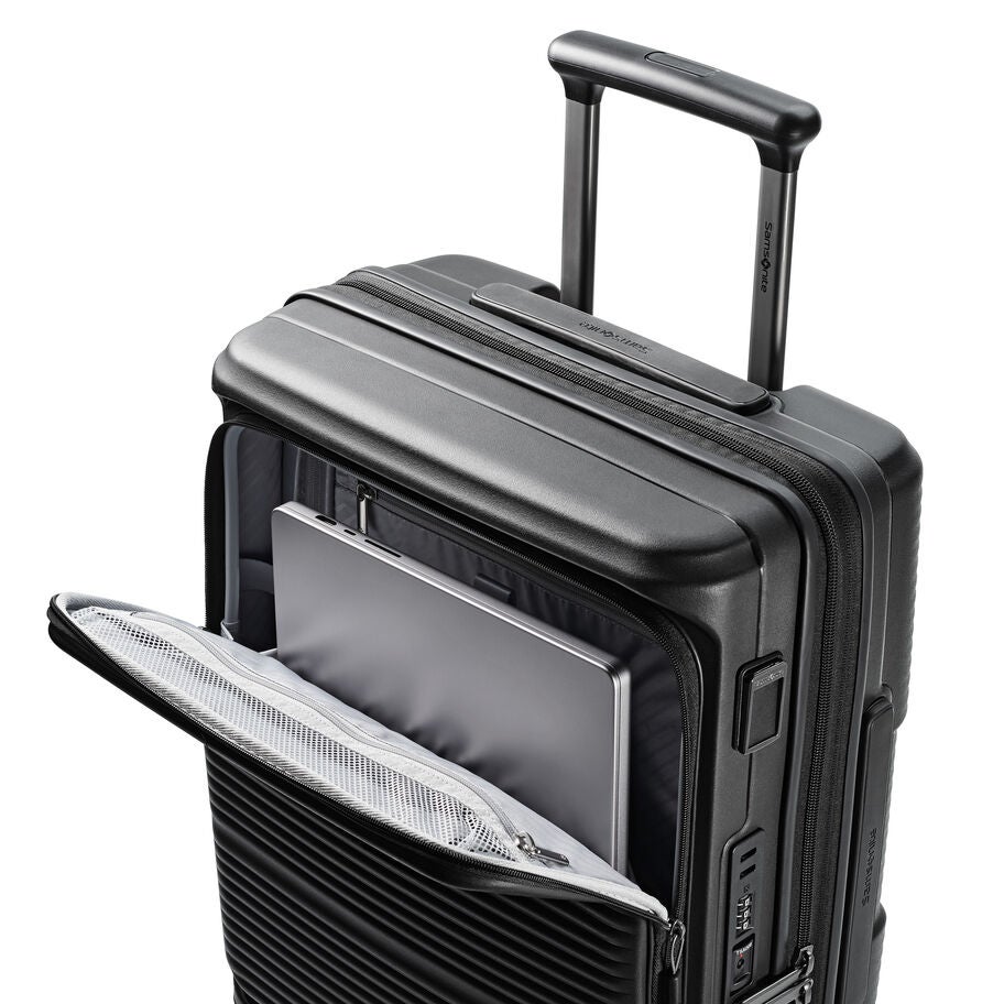 Paralux Carry-On Spinner in the color Black. image number 4