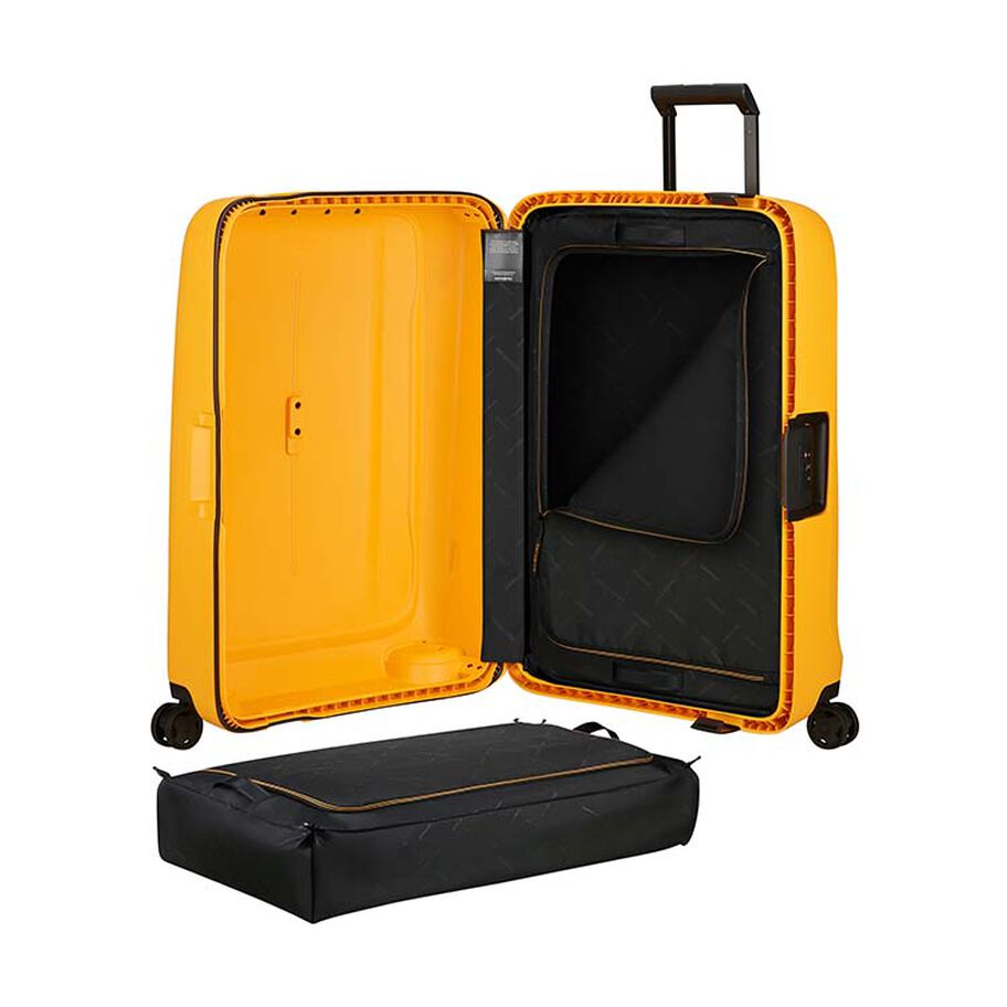 Essens Large Spinner in the color Radiant Yellow. image number 3