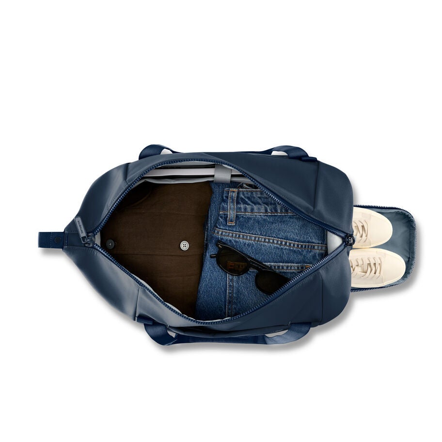 Axxis Weekender in the color Navy. image number 1