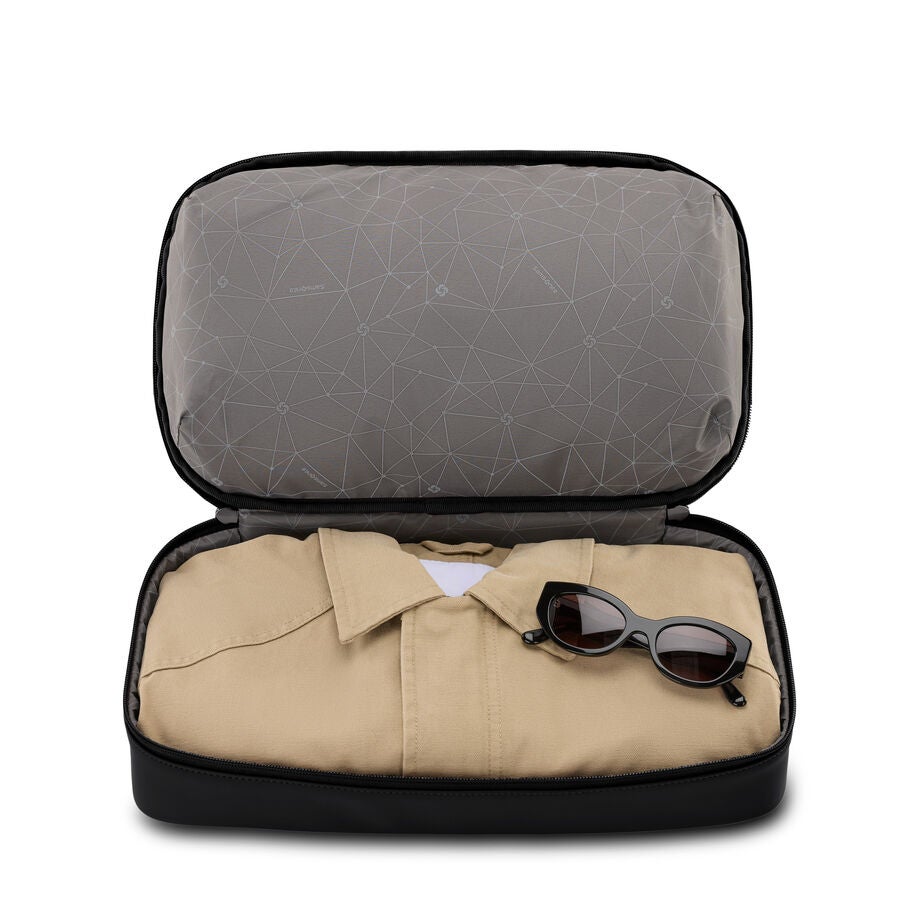 Better Than Basic Mini Weekender in the color BLACK. image number 2