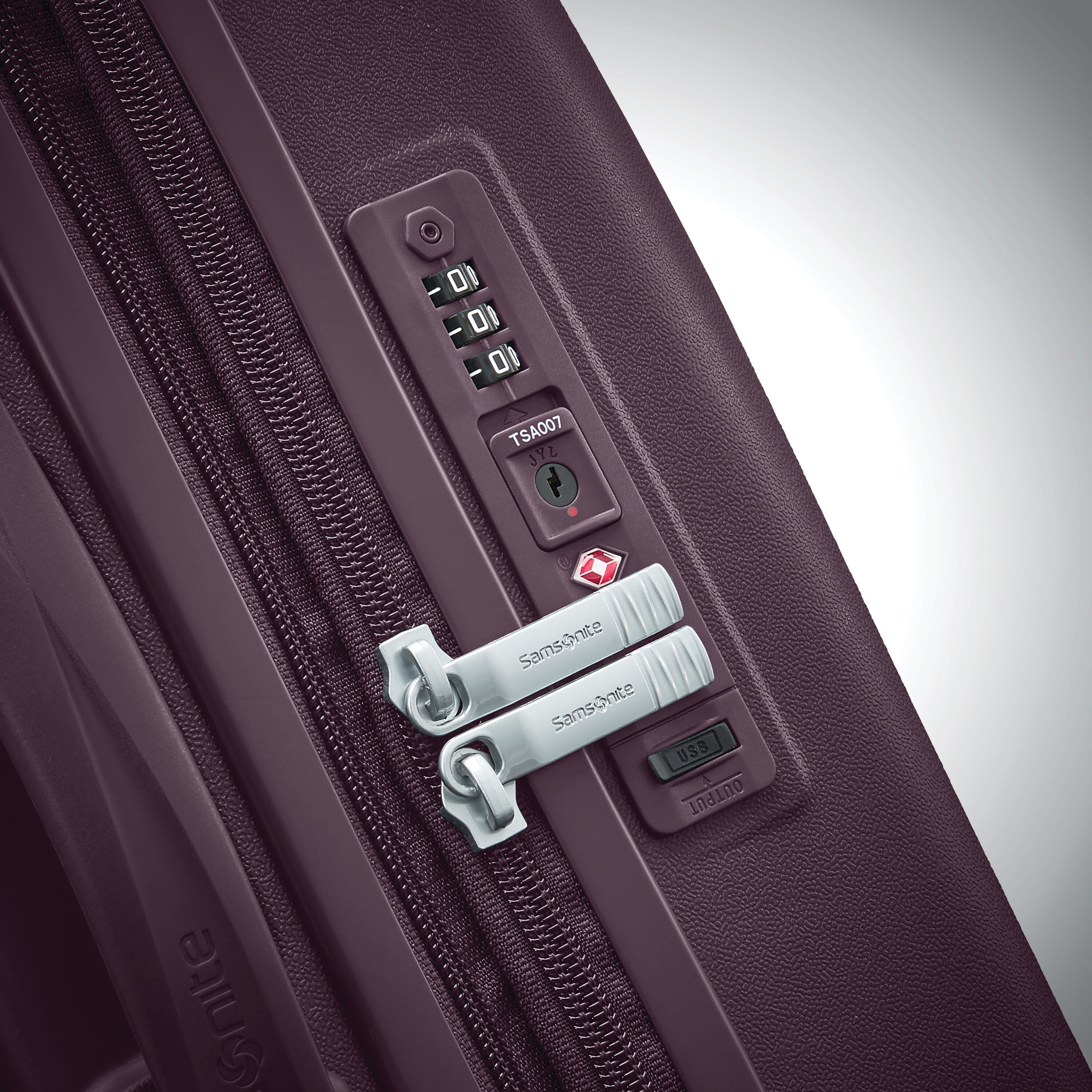 Voltage DLX CarryOn Spinner CarryOn Hardside Luggage Samsonite