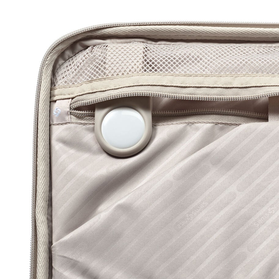Paralux Global Carry-On Spinner in the color Stone Grey. image number 5