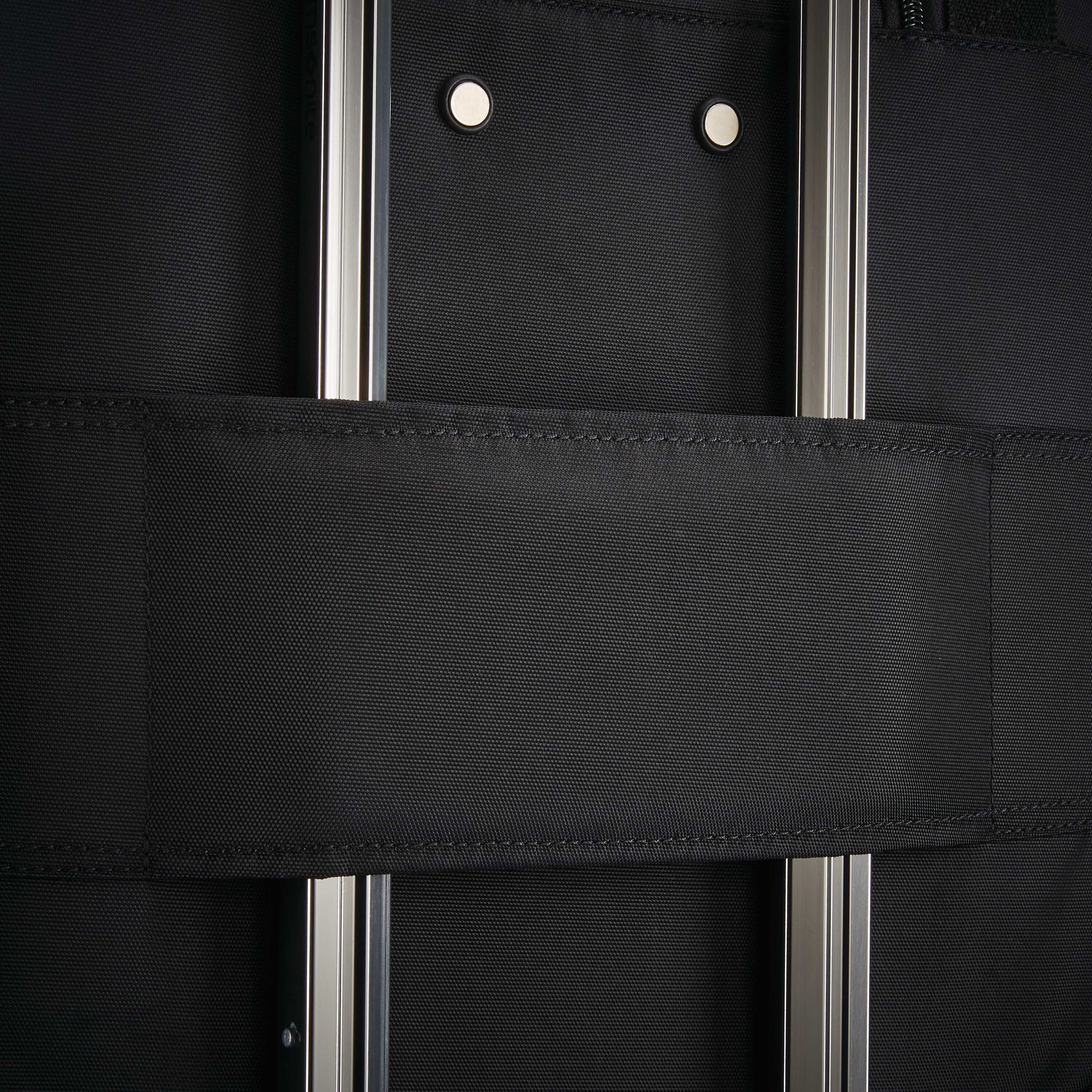 Spinner Underseater with USB Port Carry On Underseater Luggage