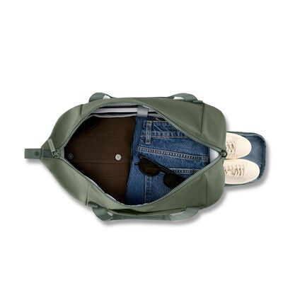 Axxis Weekender in the color Olive.