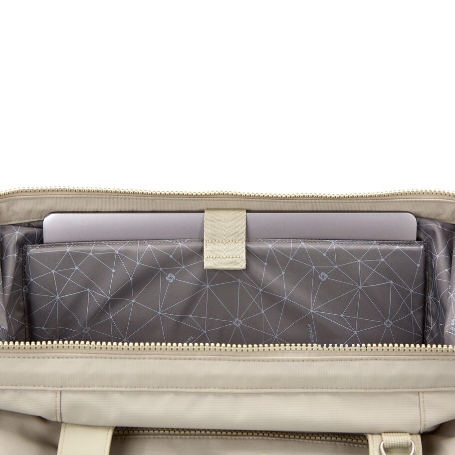 Better Than Basic Weekender in the color Limestone Grey. image number 3