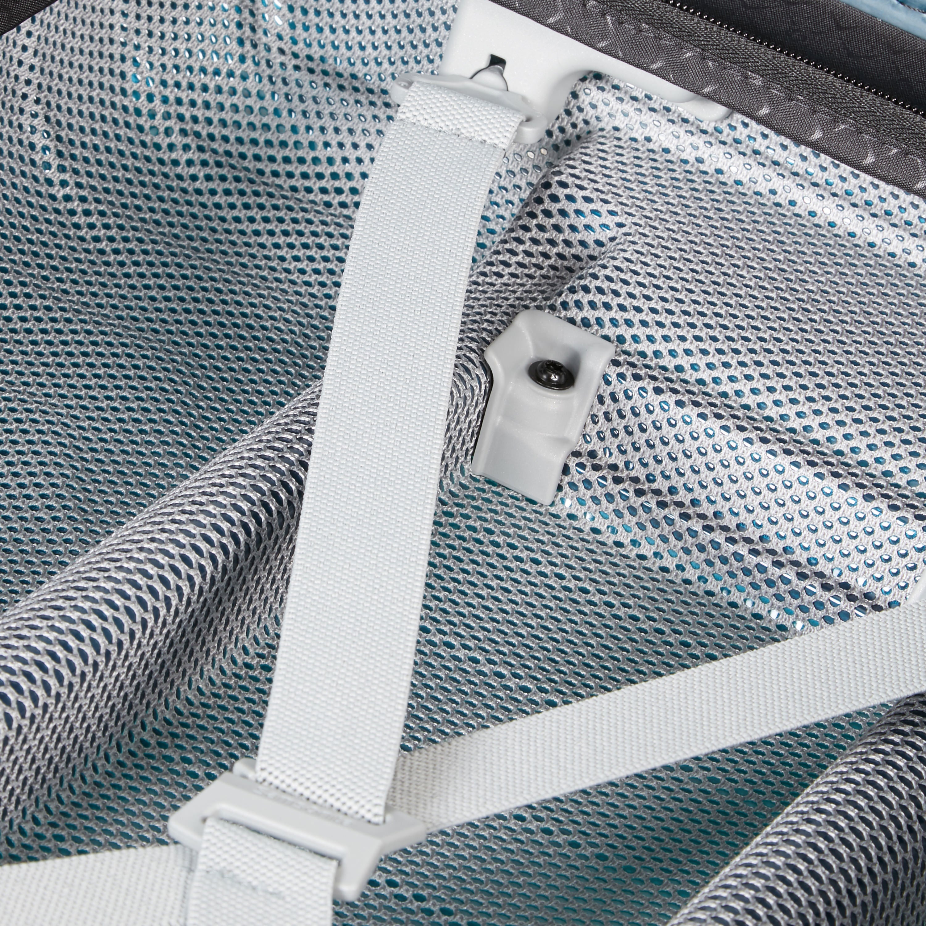 Proxis Carry-On Spinner | Carry-On Luggage | Samsonite