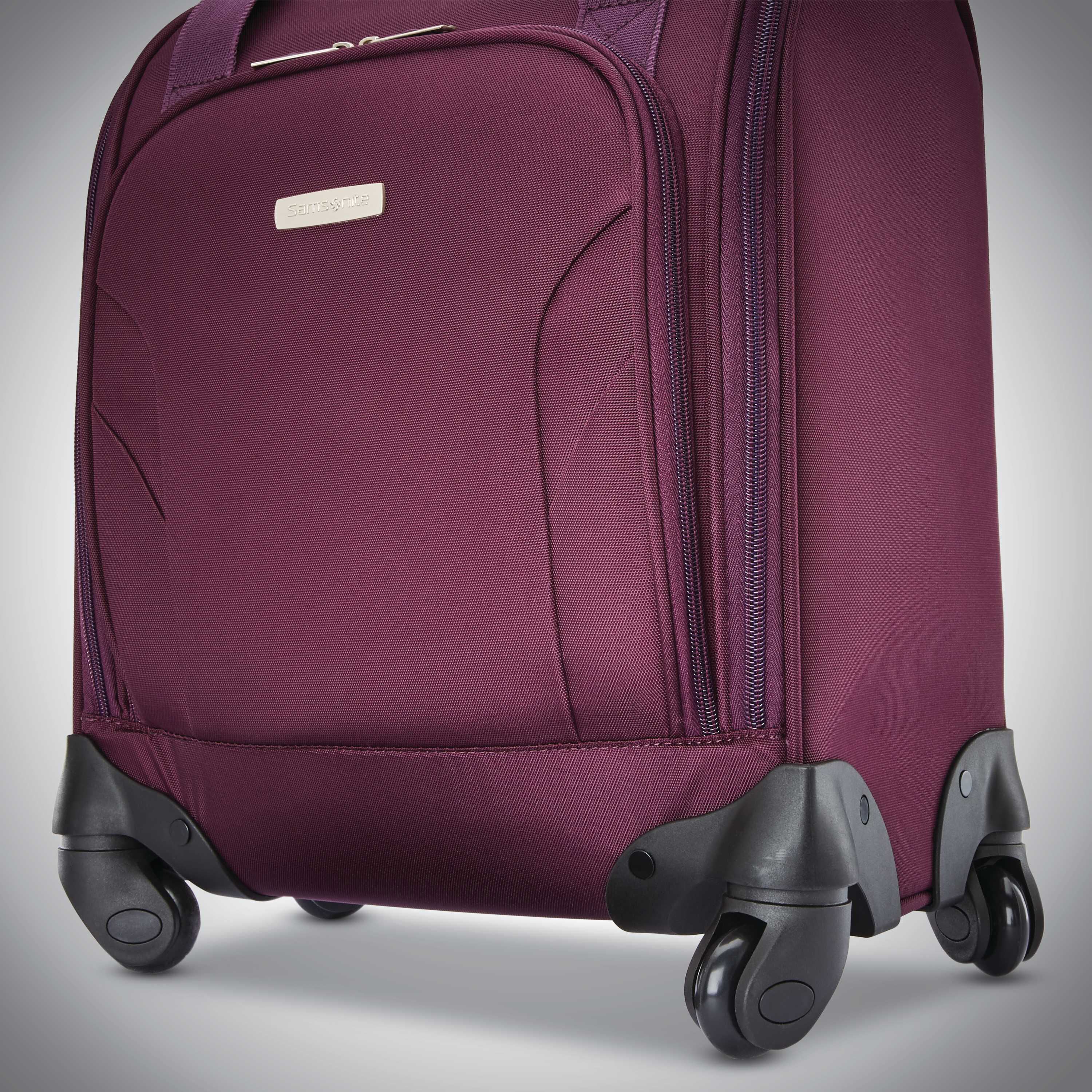 Spinner Underseater with USB Port Carry On Underseater Luggage Samsonite