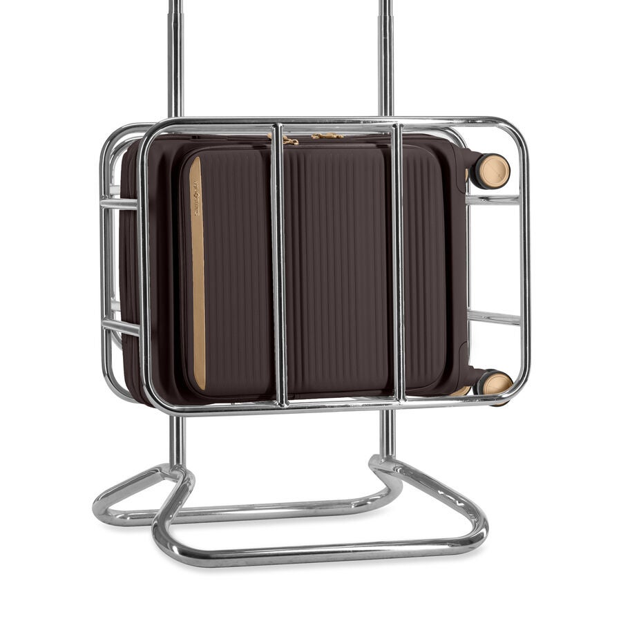 Paralux Global Carry-On Spinner in the color Coffee Bean. image number 2