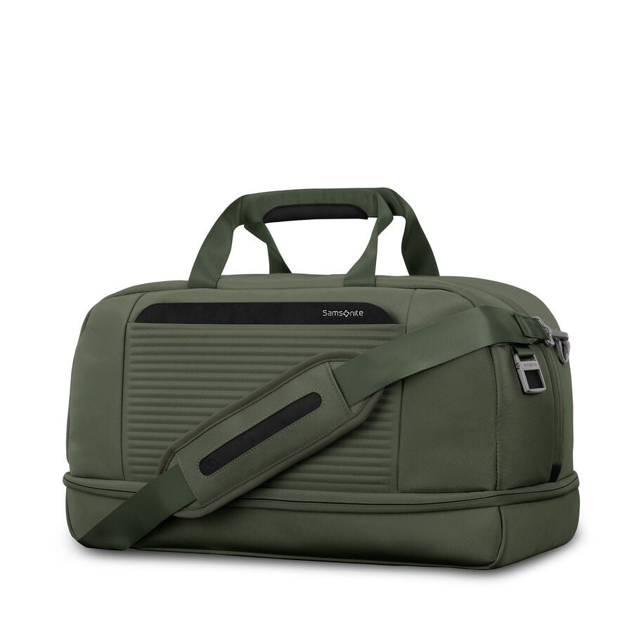 Paralux Weekender Duffel in the color Olive. image number 0