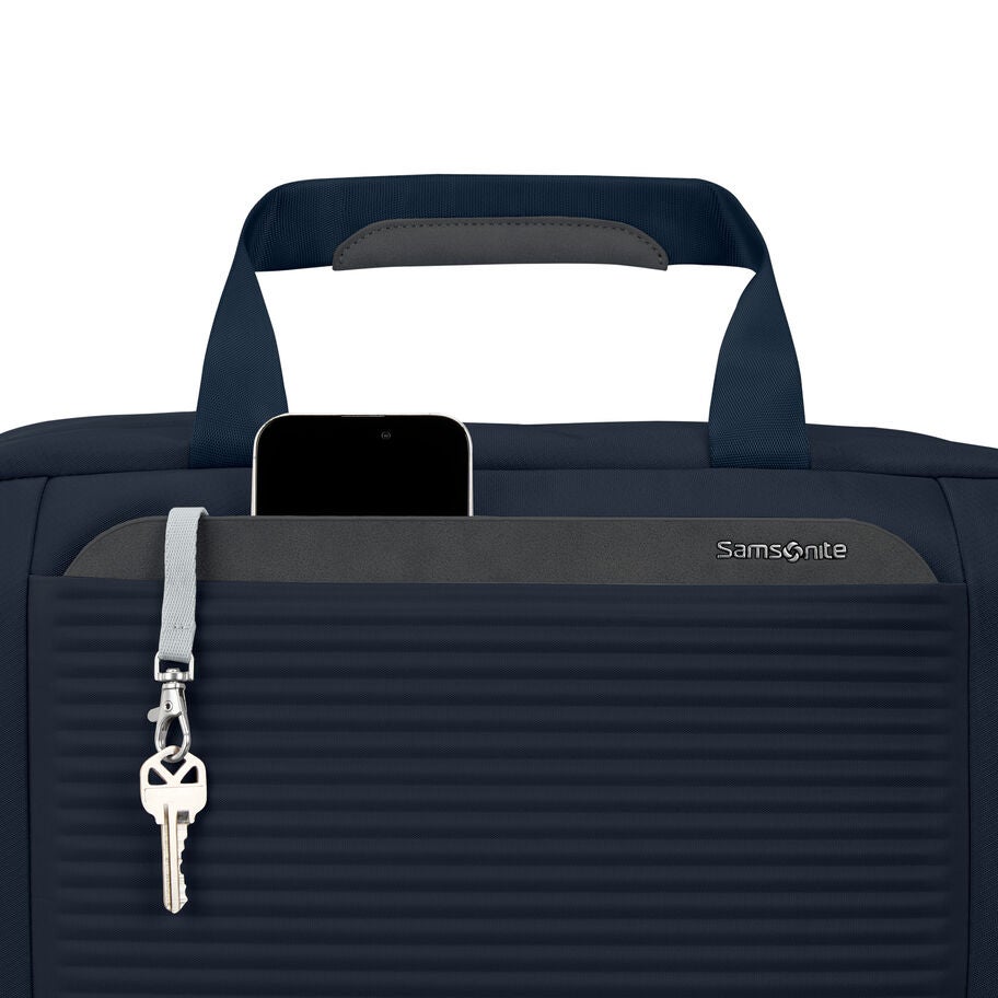 Paralux Weekender Duffel in the color Midnight Navy. image number 3