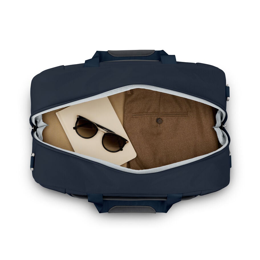 Paralux Weekender Duffel in the color Midnight Navy. image number 1