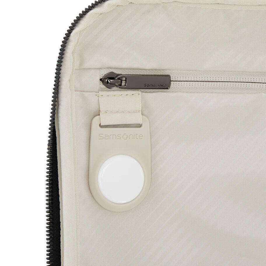 Silhouette 18 Travel Backpack in the color Black. image number 5
