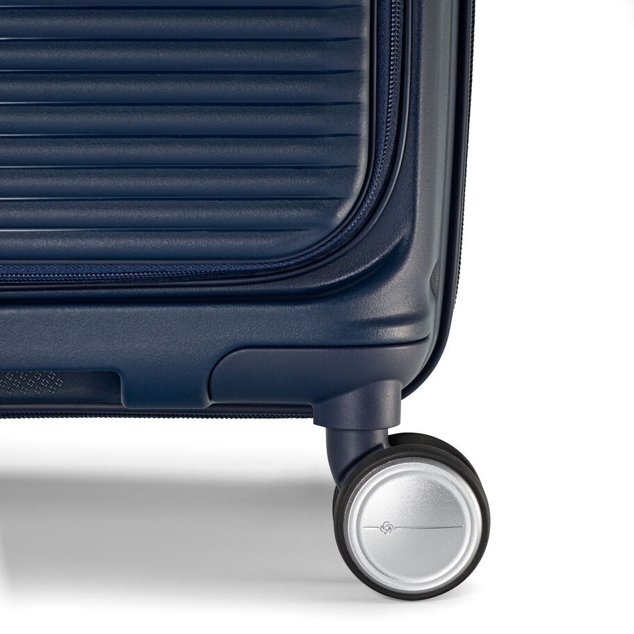 Paralux Global Carry-On Spinner in the color Midnight Navy. image number 9