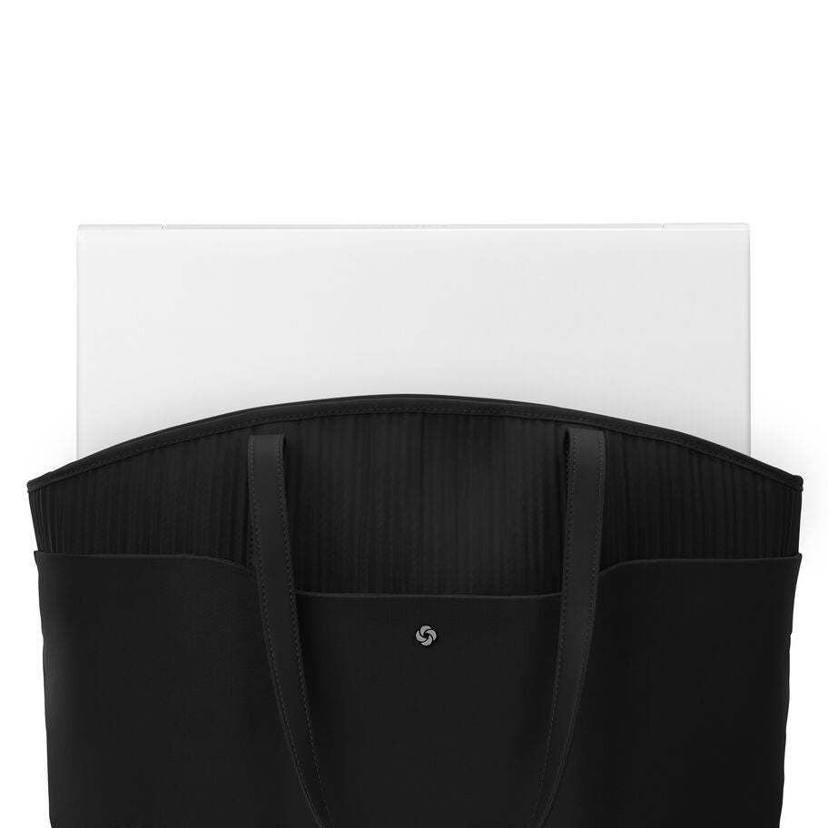 Silhouette 18 Women's Tote in the color Black. image number 2