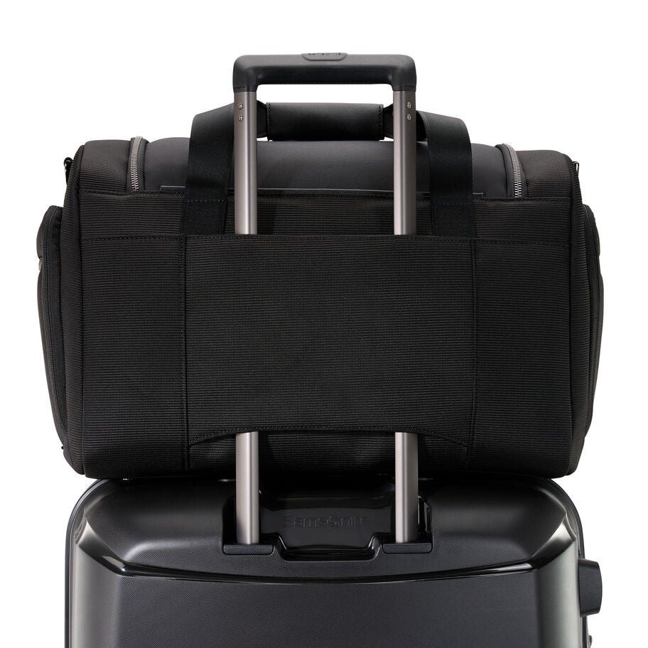 Nuroad DLX Duffel in the color Black. image number 5