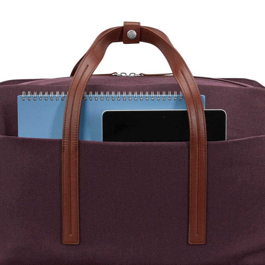 Virtuosa Wheeled Duffel in the color Merlot. image number 5