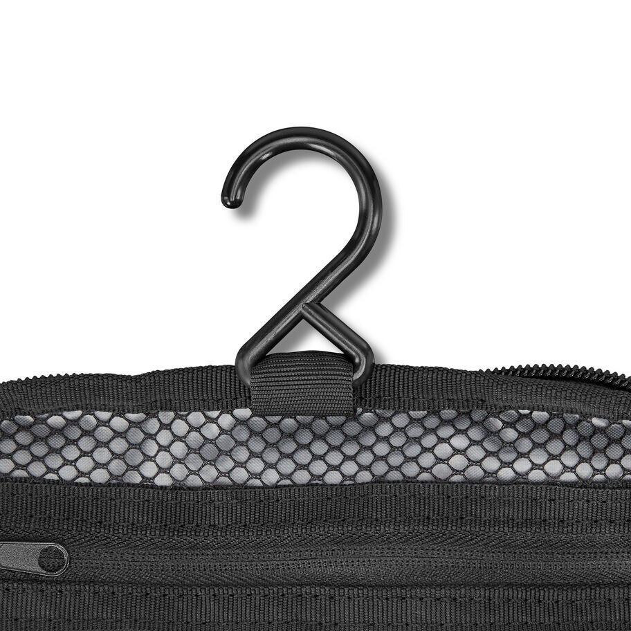 Detour Toiletry Kit in the color New Black. image number 5