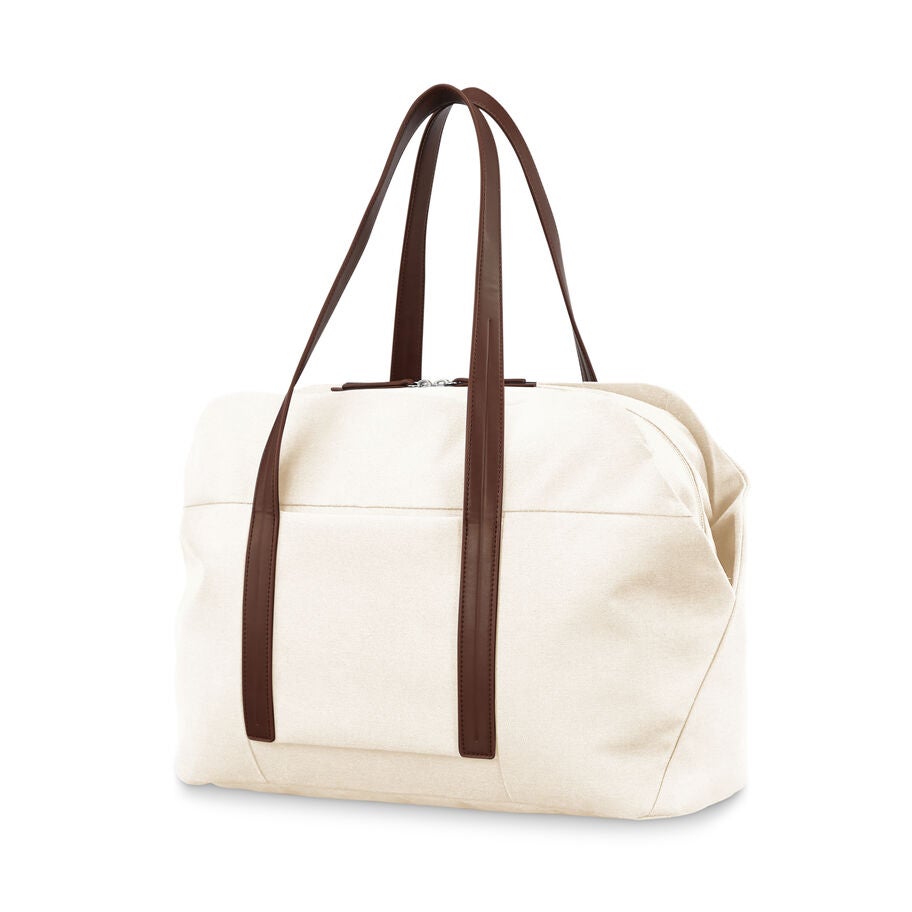 Virtuosa Weekender in the color Off White. image number 9