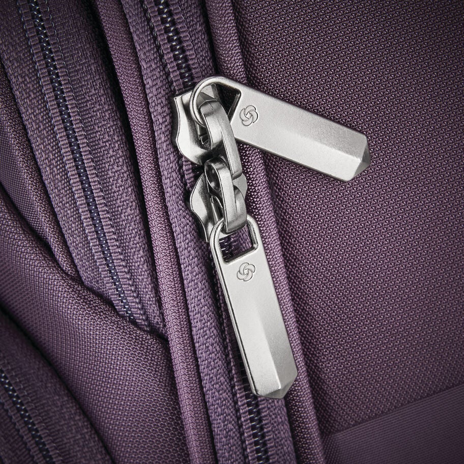 Theorym Softside Medium Spinner in the color Dahlia Purple. image number 9