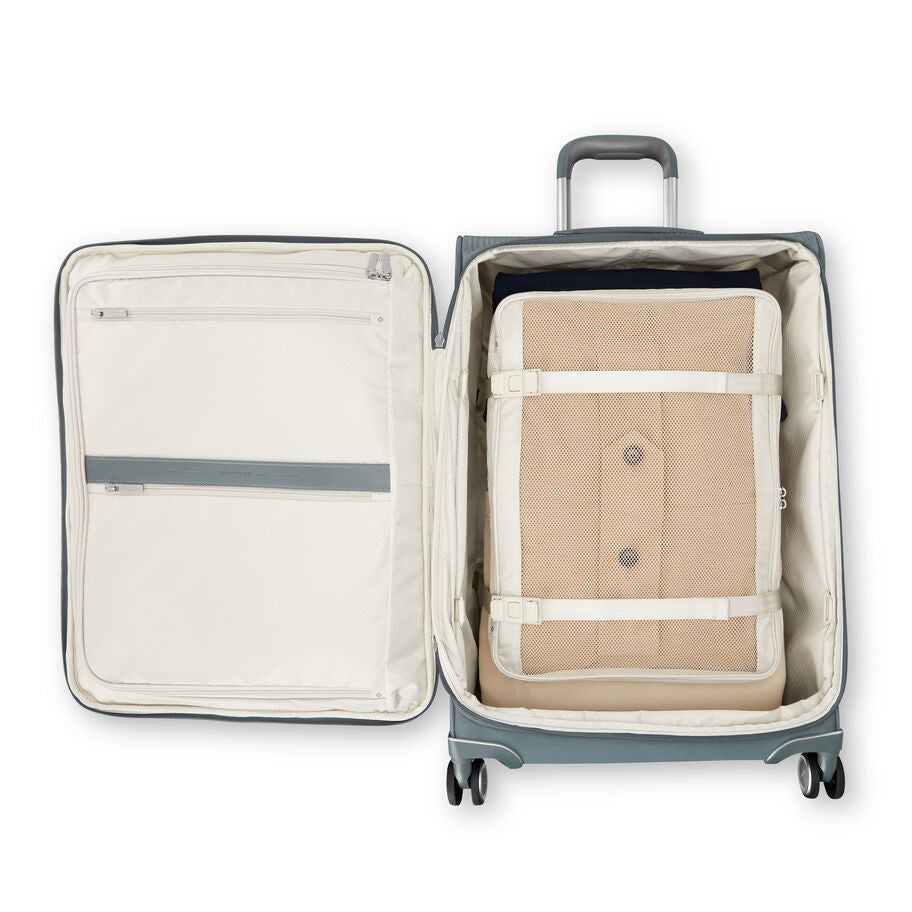 Silhouette 18 Softside Medium Spinner in the color Slate Blue. image number 1