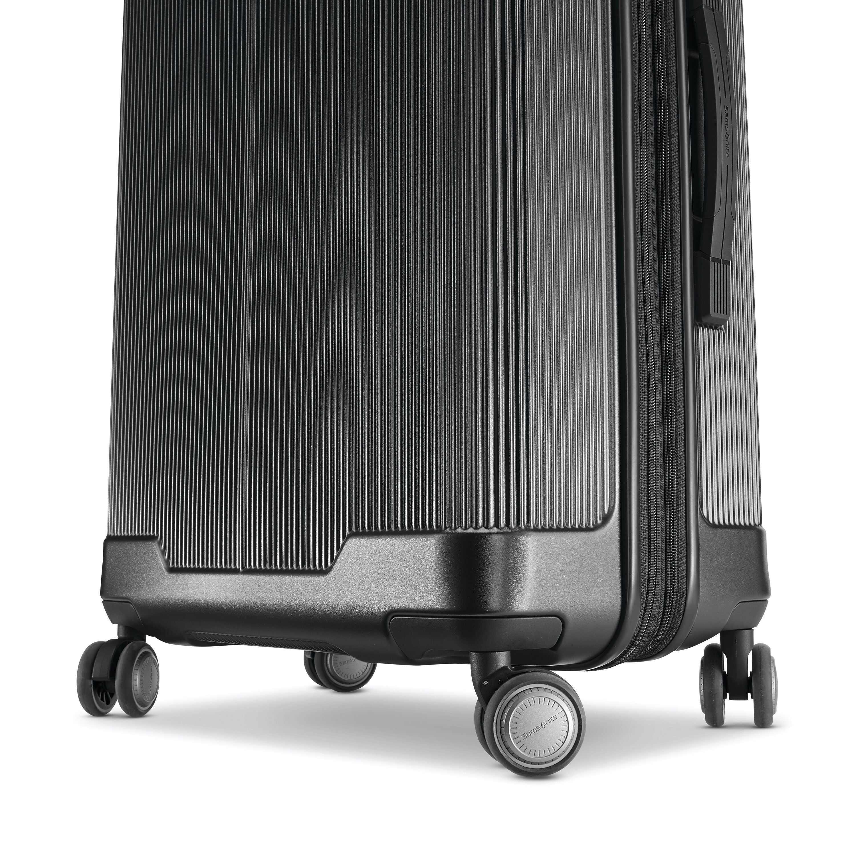 Silhouette 17 Carry On Hardside Spinner