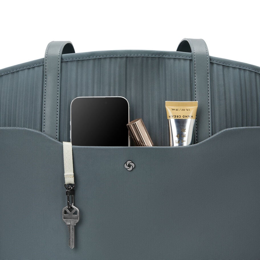 Silhouette 18 Women's Tote in the color Slate Blue. image number 3