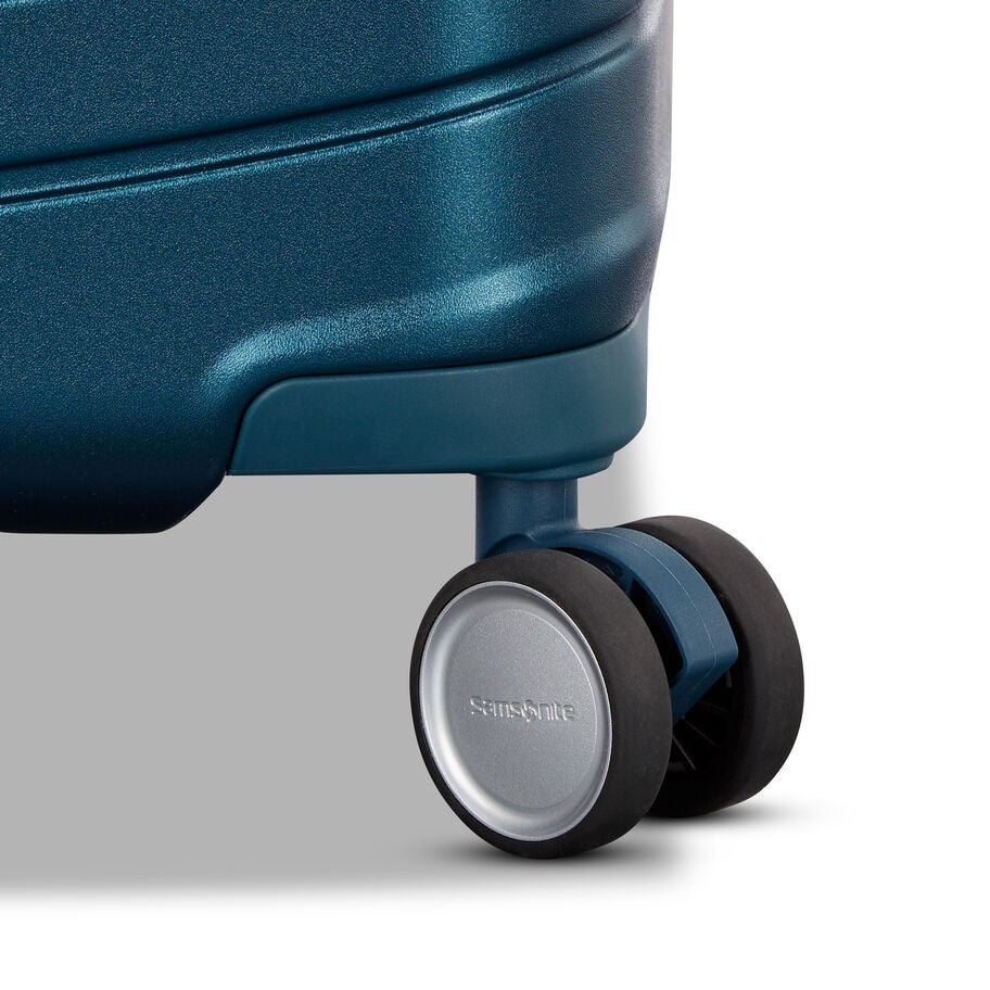 Framelock Max Large Spinner in the color Emerald Teal. image number 4
