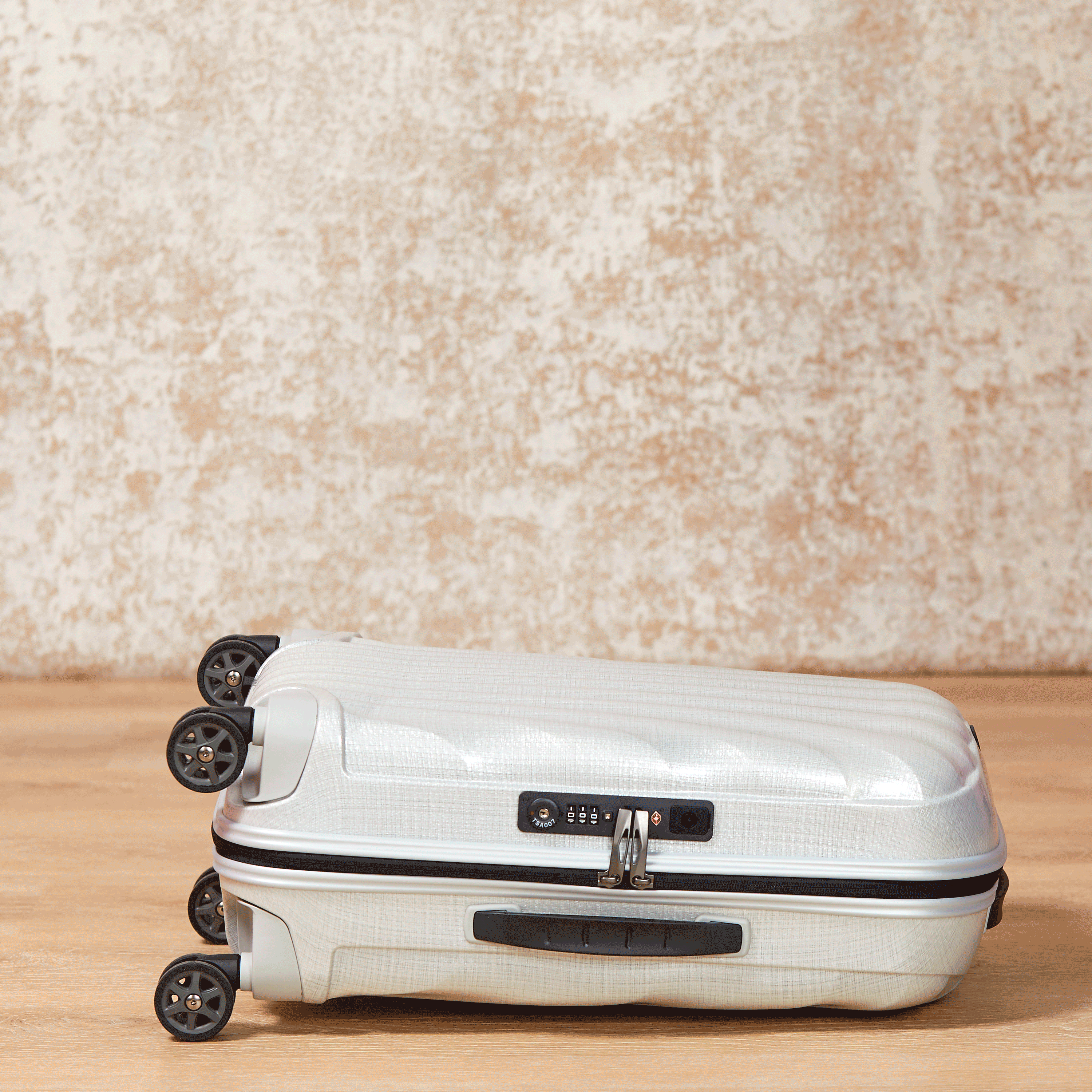 C Lite Large Spinner Ultra Light Luggage Samsonite
