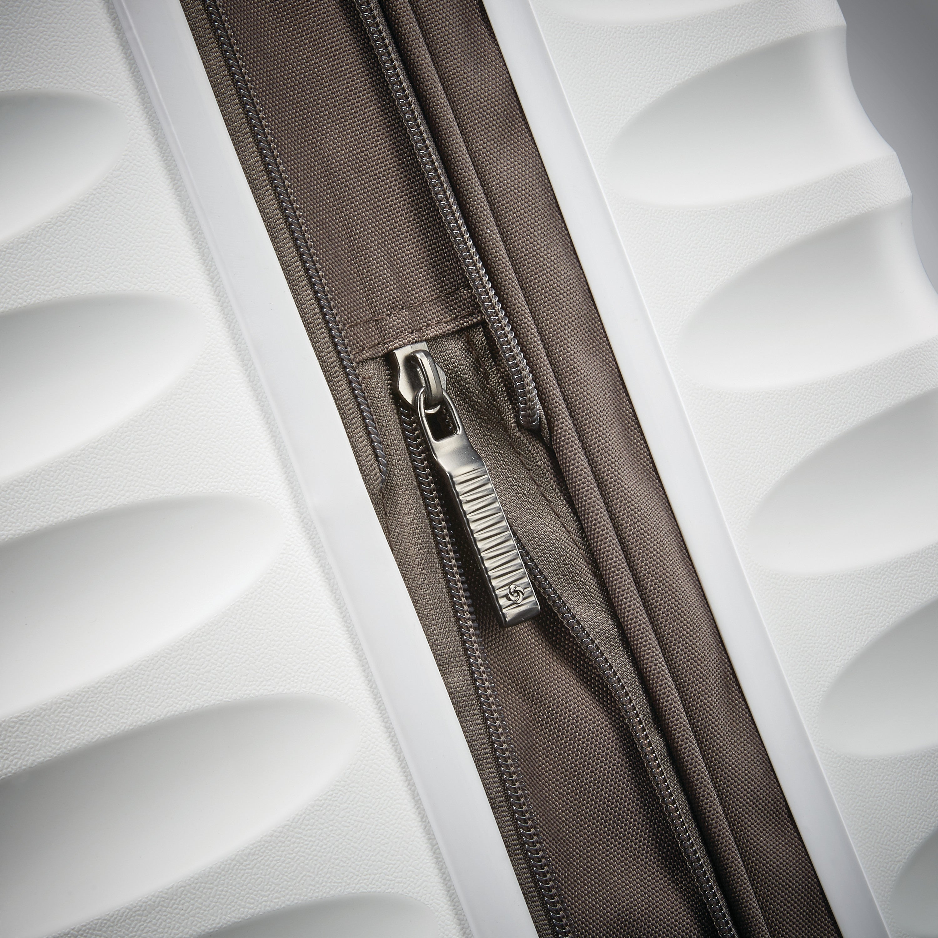 Voltage DLX 2 Piece Set (CO/LG) | Luggage Set | Samsonite
